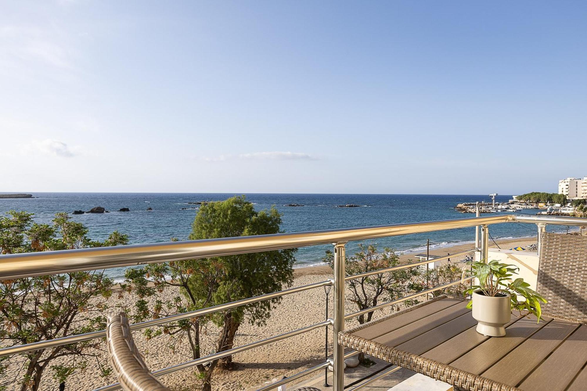 Neachora Beachfront Aparthotel Chania (Crete)