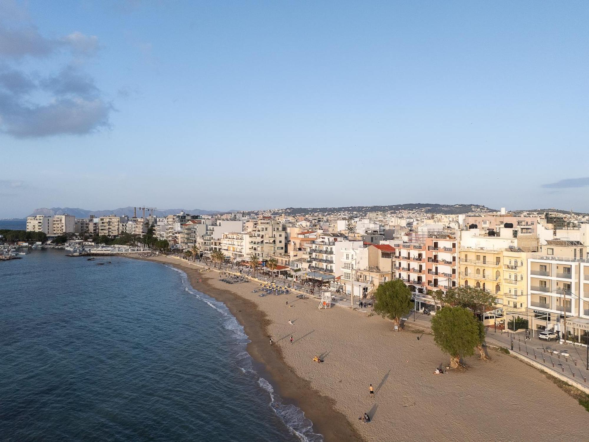 Leilighetshoteller Neachora Beachfront