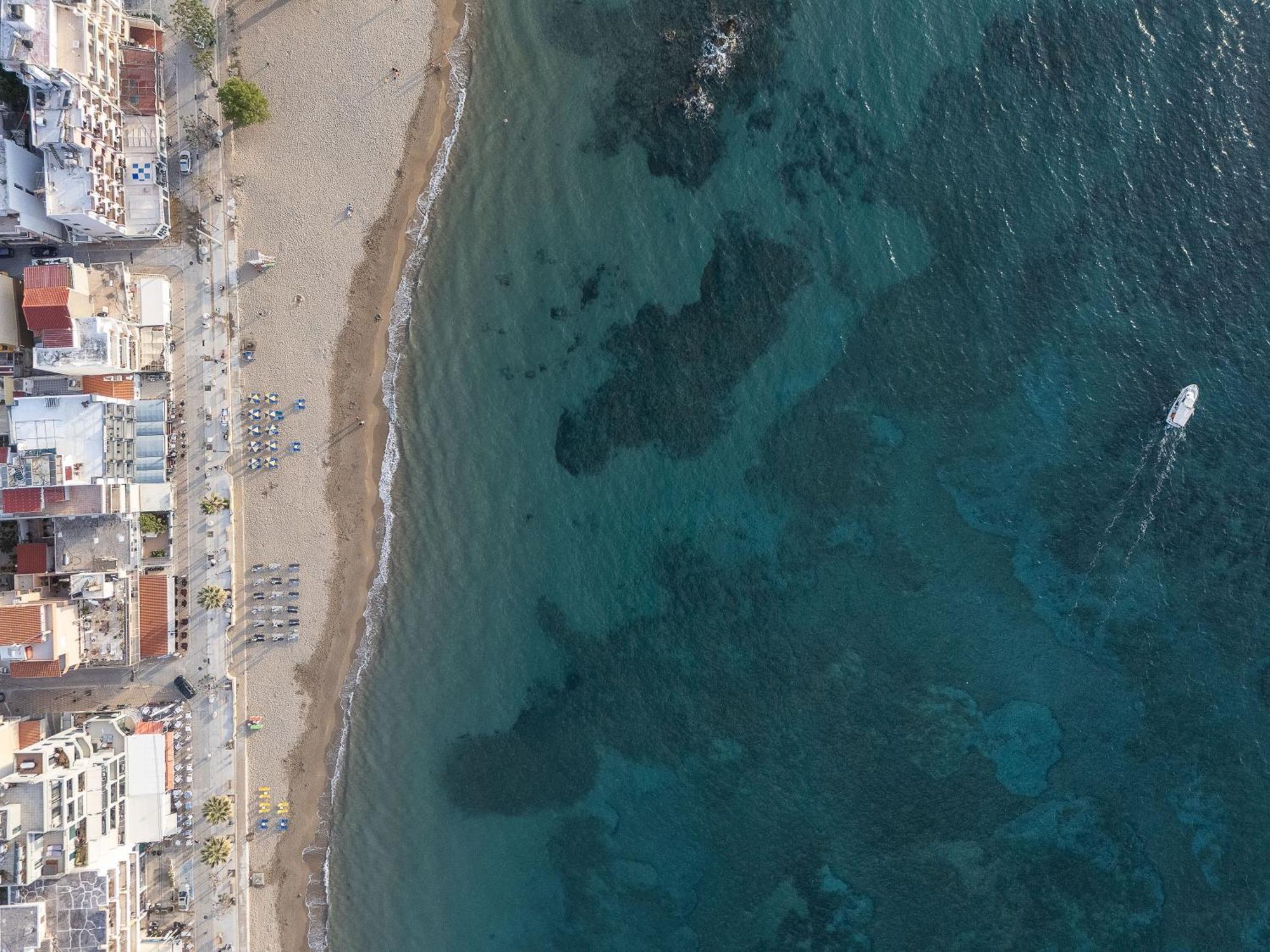 Neachora Beachfront *
